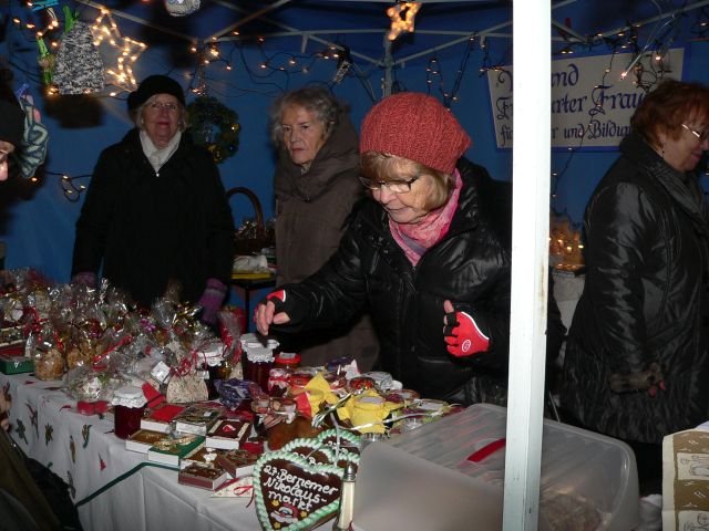 27. Nikolausmarkt der Bornheimer Vereine 2017