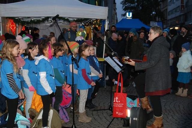 27. Nikolausmarkt der Bornheimer Vereine 2017