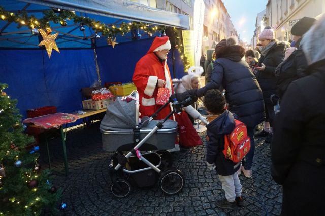 30. Nikolausmarkt der Bornheimer Vereine 2022