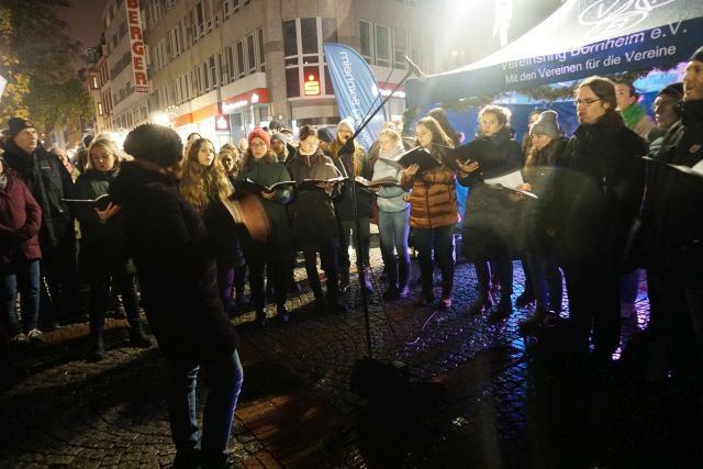 30. Nikolausmarkt der Bornheimer Vereine 2022