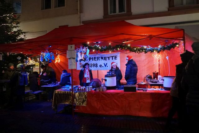 30. Nikolausmarkt der Bornheimer Vereine 2022